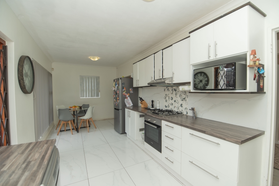 3 Bedroom Property for Sale in Sherwood Eastern Cape